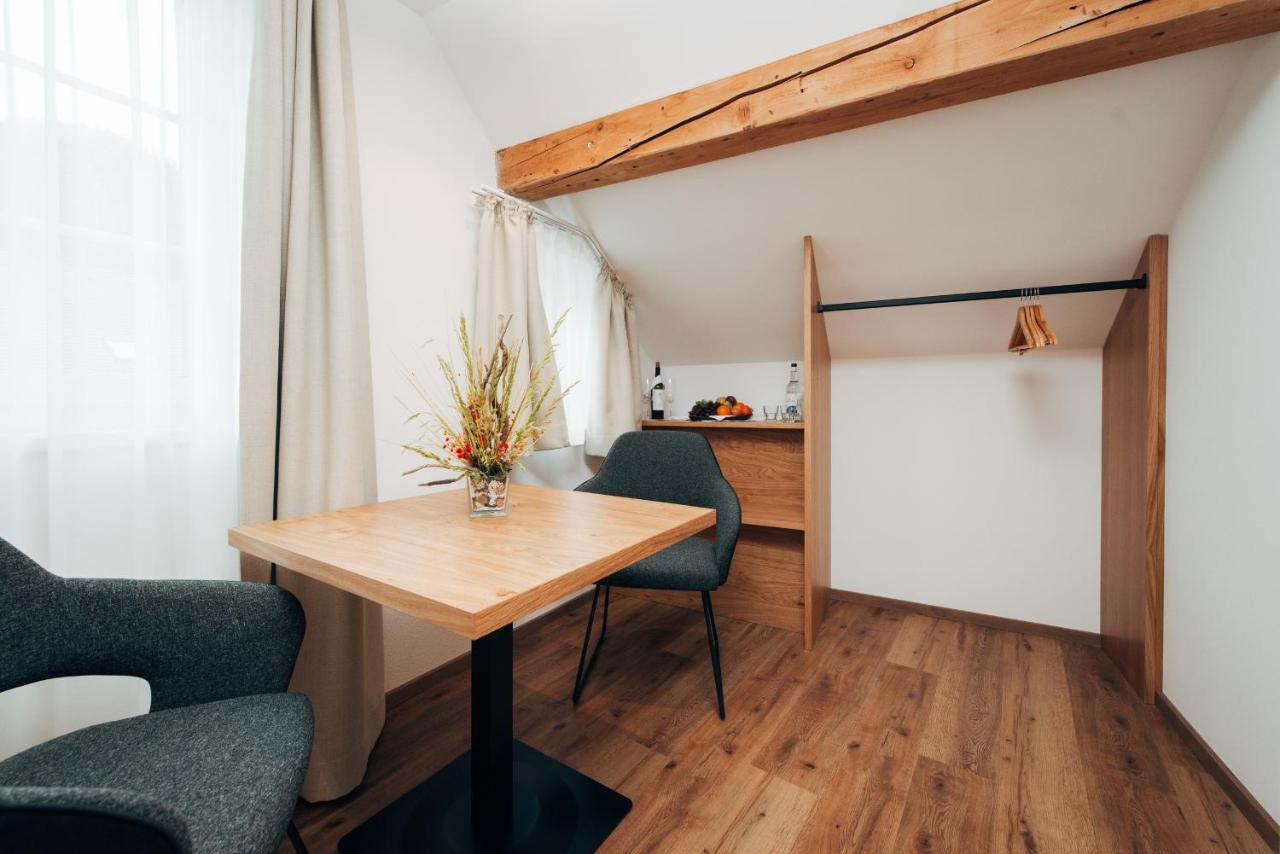 Hotel Drei Koenig ايمنستادت ام الغو المظهر الخارجي الصورة