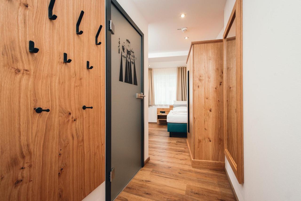 Hotel Drei Koenig ايمنستادت ام الغو المظهر الخارجي الصورة