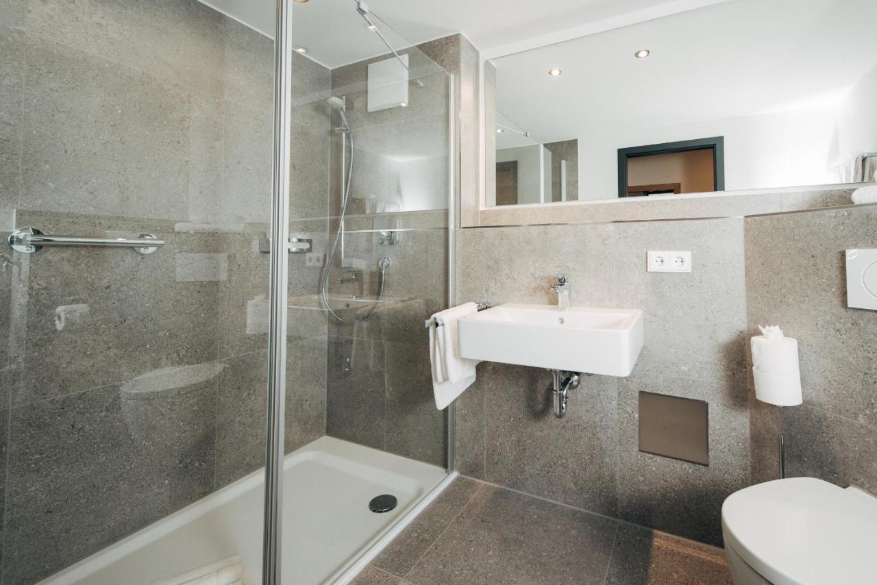 Hotel Drei Koenig ايمنستادت ام الغو المظهر الخارجي الصورة