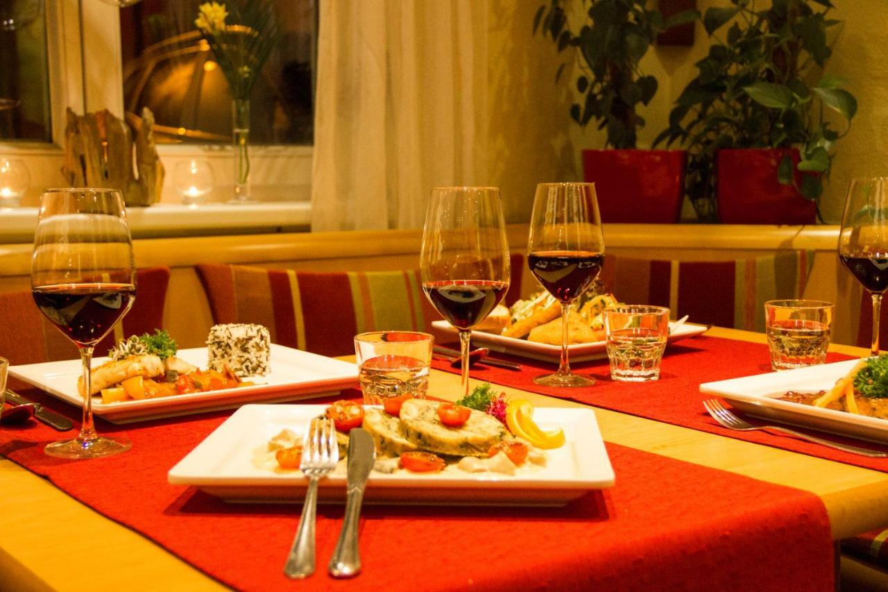 Hotel Drei Koenig ايمنستادت ام الغو المظهر الخارجي الصورة